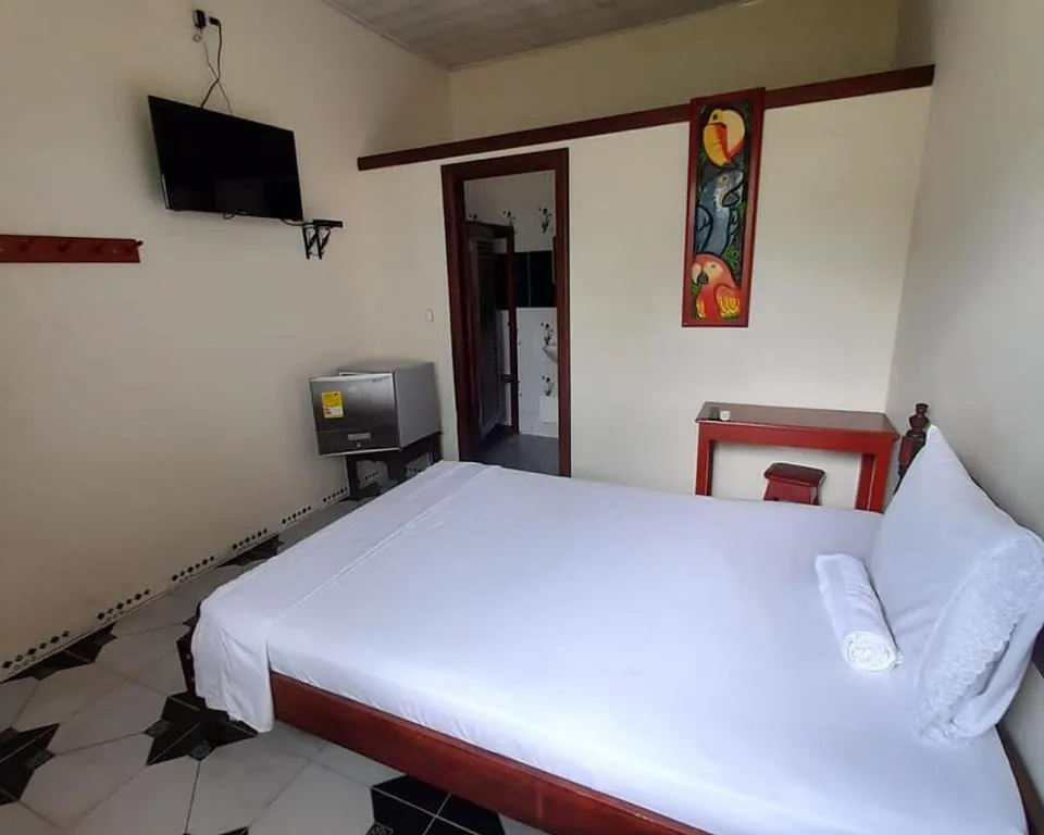Private room for the 2 day plus extra night Amazon tour in Puerto Narino